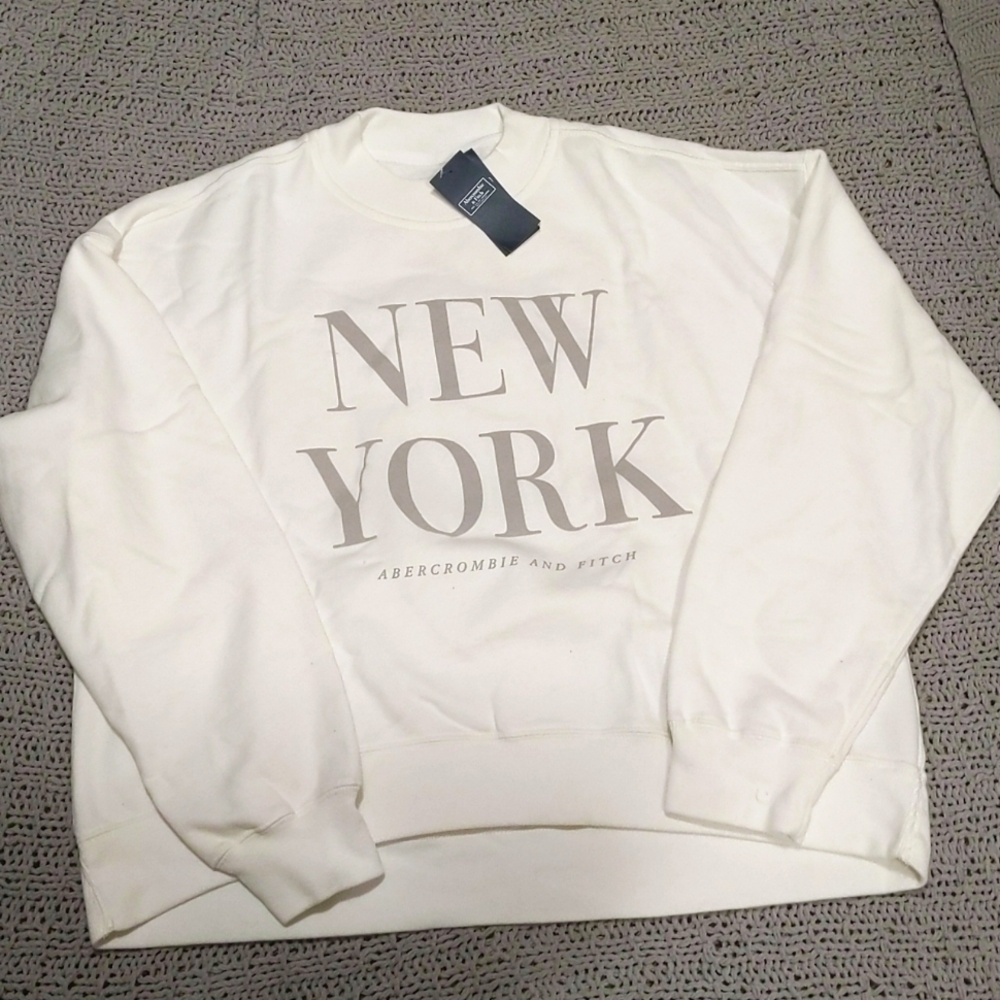NWT Women's A&F Logo super soft sweatshirt size L
